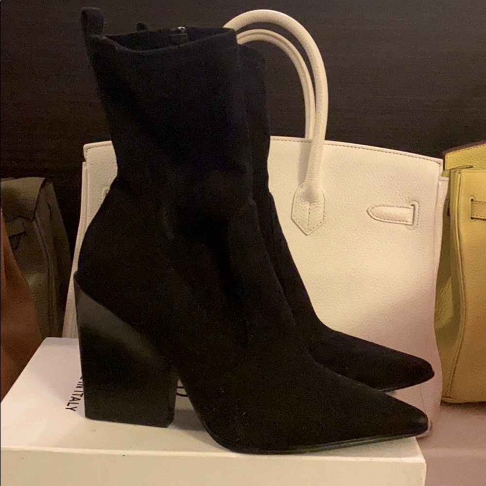 Kendall + Kylie faux suede booties